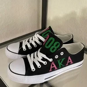 Aka tennis shoes 2025